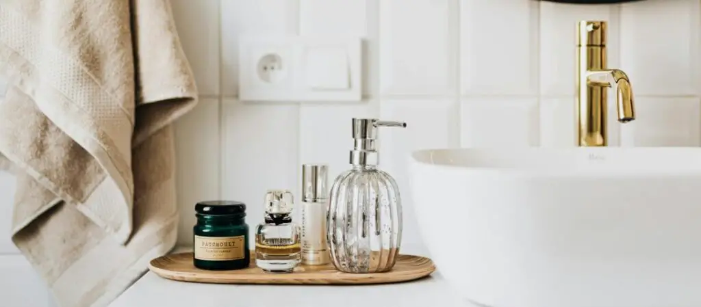 Hygiene im Badezimmer optimieren: Sauberkeit und Ordnung mit diesen 6 Tipps
