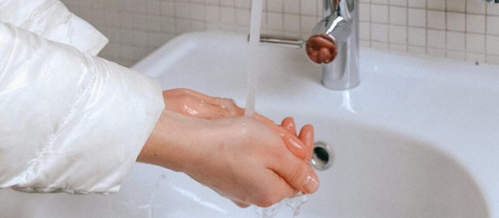 Handhygiene verbessern: 5 effektive Techniken und Mittel
